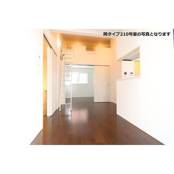 フォレストメゾン西船橋WEST212号室 リビング