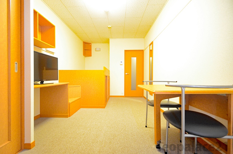 レオパレスＦＬＥＵＲＩＲ104号室 同建物別部屋の参考画像