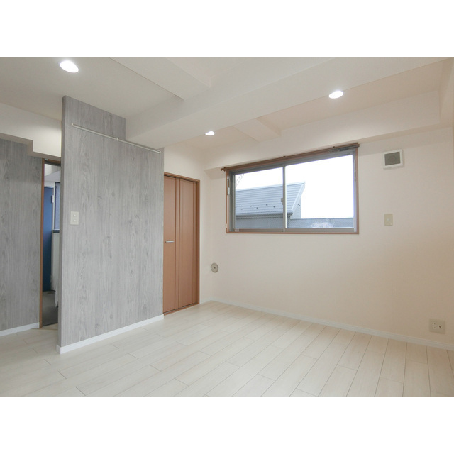 SYOU-HOUSE ★角部屋２面採光★