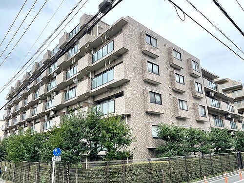 ライオンズガーデン中浦和 建物外観