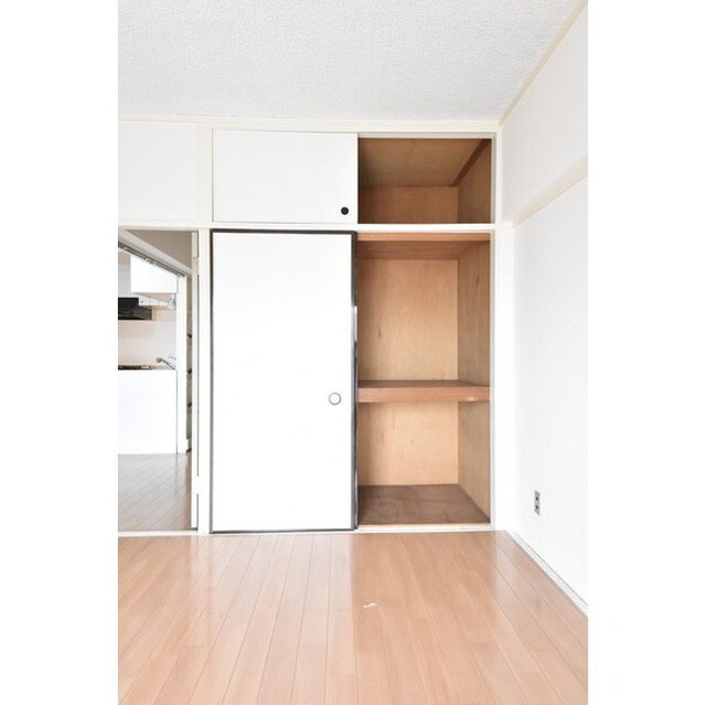 ライオンズマンション目黒青葉台タウンハウス1002号室 内観