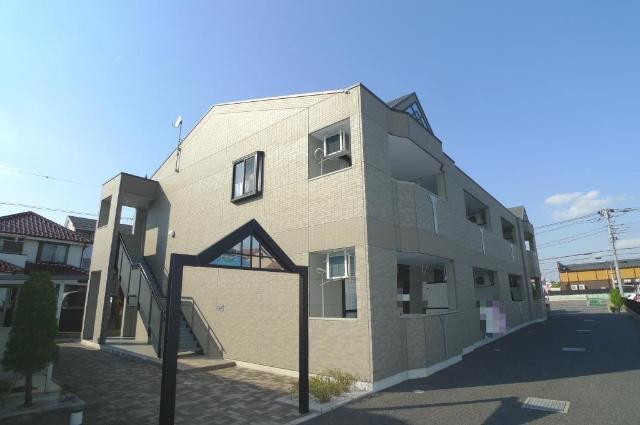 サンコート越谷105号室 外観写真（昼）