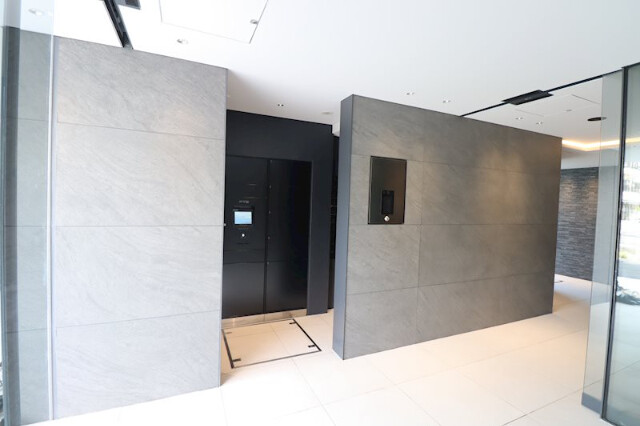 ジェノヴィア川口元郷5階 エントランス