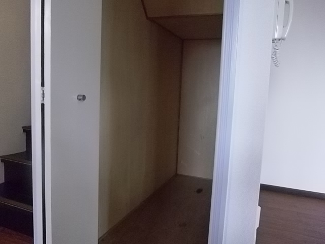 パークヒルズシャンテ　Ｅ棟E-1号室 収納