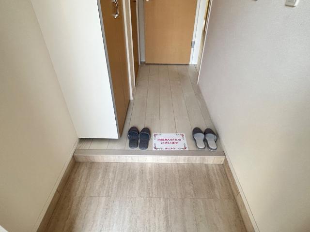 フェリシア102号室 玄関