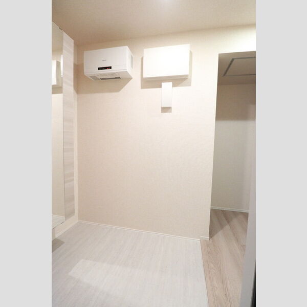 シェーンブルーメ横浜308号室 玄関