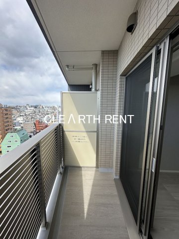 コンシェリア東京 ＜ＨＩＧＡＳＨＩＪＵＪＯ ＲＥＳＩＤＥＮＣＥ13階 バルコニー