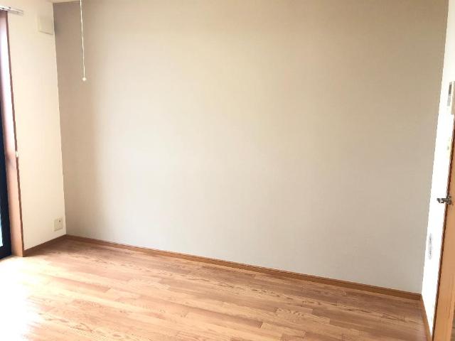 サンライズ・ガーデン201号室 洋室