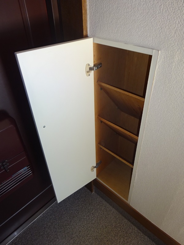 フェイマス富藤3階 玄関