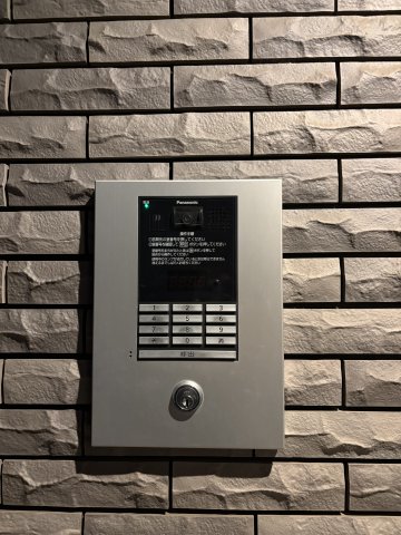 カーサエスポワール　Ａ棟202号室 女性も安心のオートロック付き！