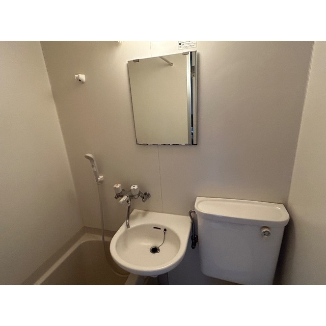 ロゼリア212号室 内観