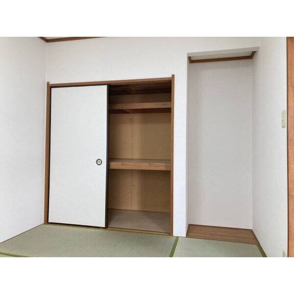 タカラレジデンス0101号室 収納