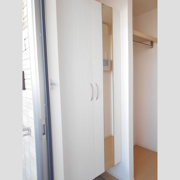 カルチェ　B106号室 玄関