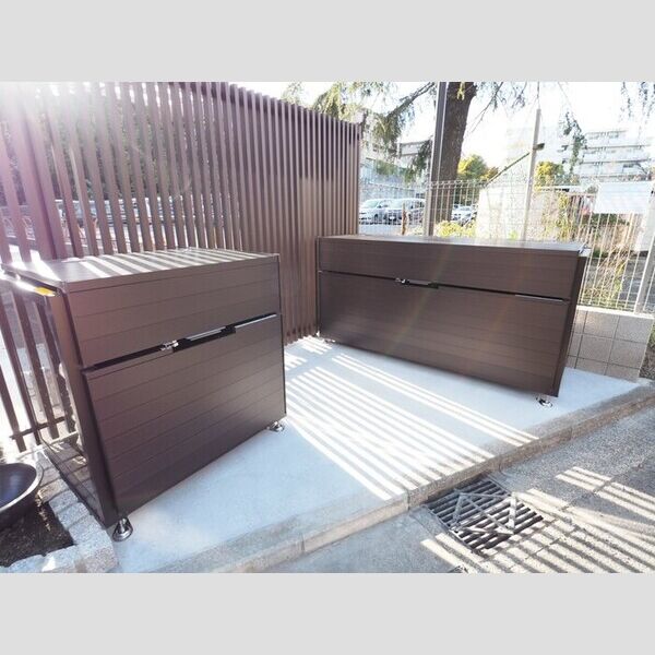 アルセ二俣川・ヒラソル二俣川　アルセ二俣川 敷地内ごみ置き場