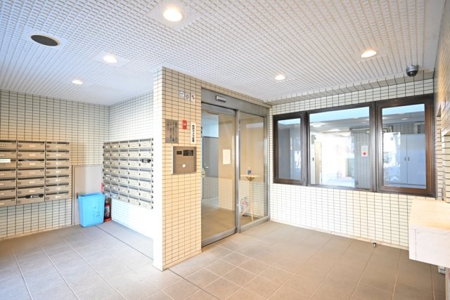 グローリア初穂桜台Ⅱ2階 エントランス