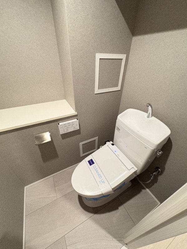 レジディア日本橋馬喰町2階 トイレ