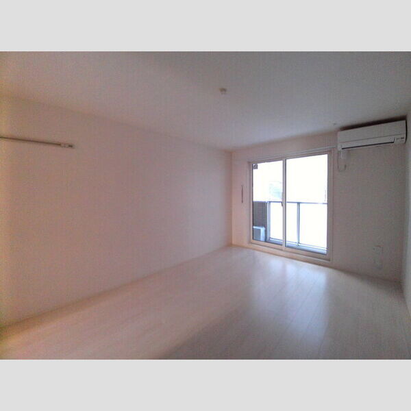 ソフィアウエスト リビング