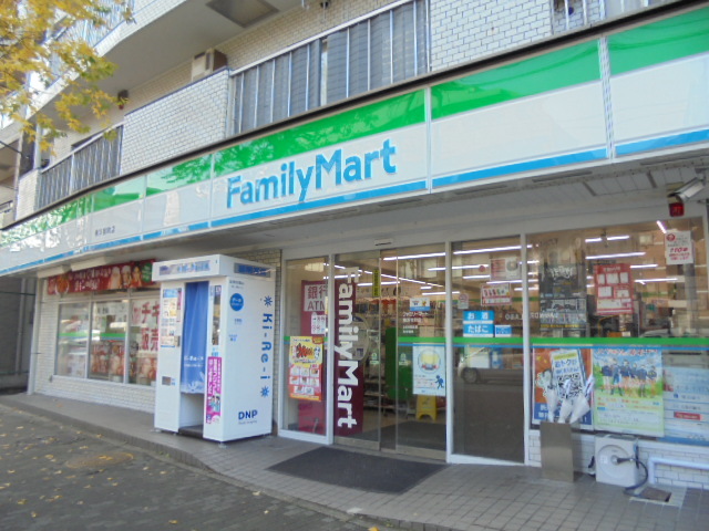 ＧＲＡＮＤ　ＣＩＴＹ 【コンビニエンスストア】ファミリーマート横浜宿町店まで123ｍ