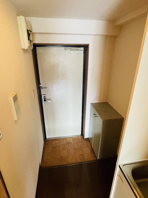 Ｂｉｇ　Ｔｈｒｏｕｇｈ 玄関