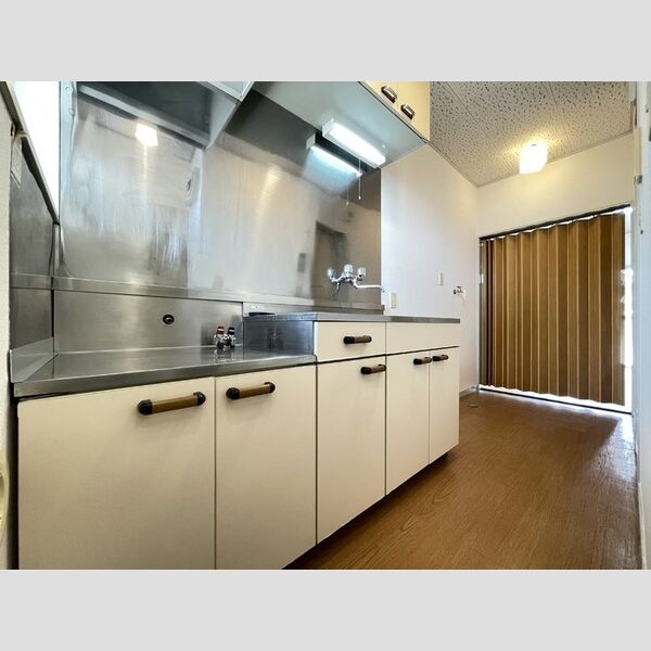 シーサイド金沢104号室 キッチンスペース