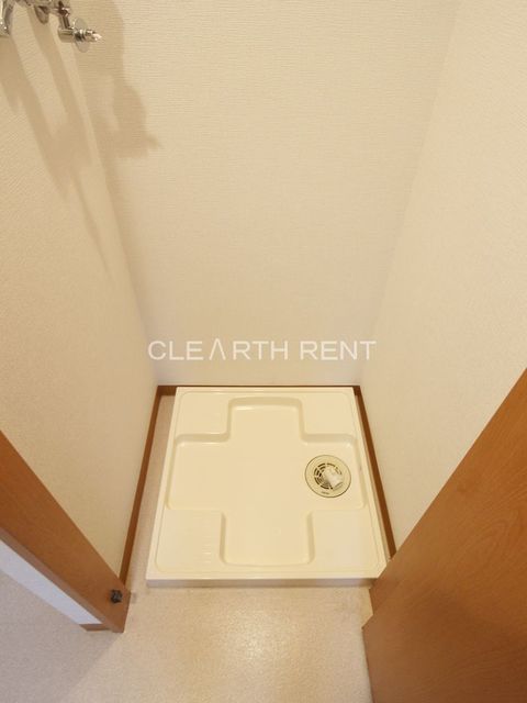 パレステュディオ虎ノ門8階 扉付き洗濯機置き場