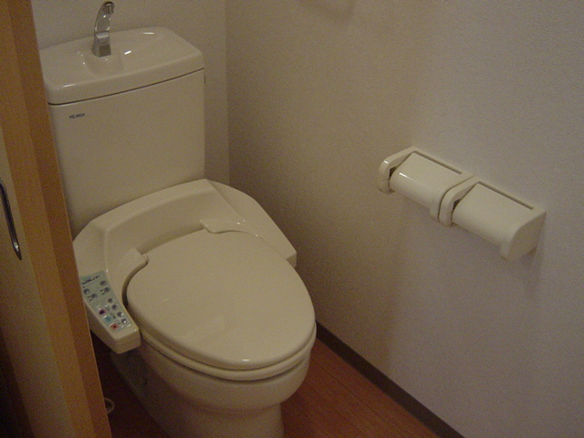 ファーストプレイス シャワー付トイレ