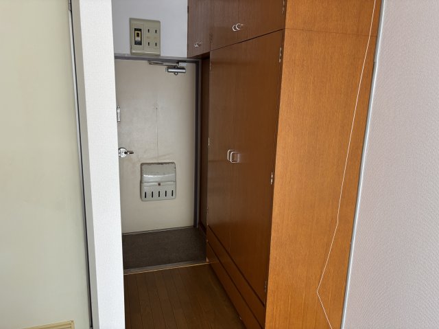 ドミ池田 玄関