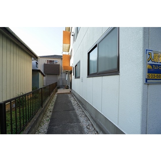 第２梨本マンション0201号室 エントランス