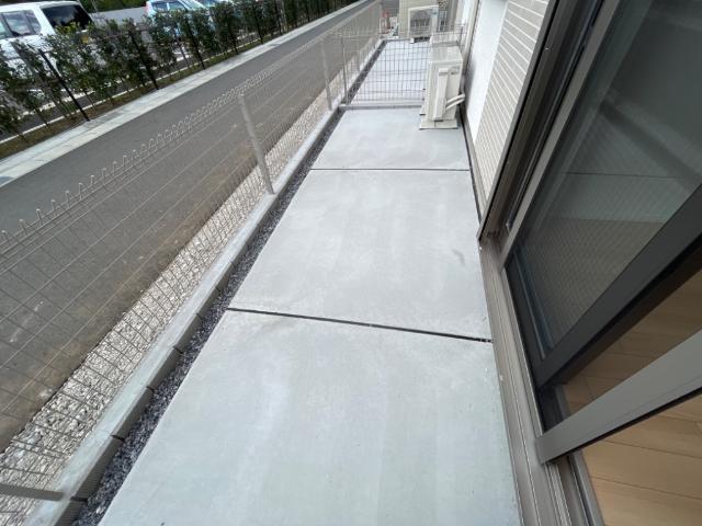 ブルー　スカイ（BLUE SKY）103号室 庭