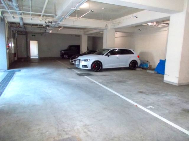 Ｆ５ハクジュハウス103号室 駐車場