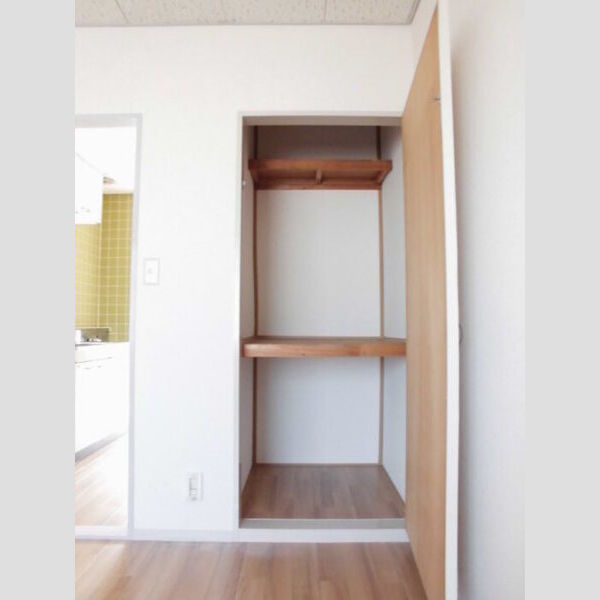 エステート葛城 物入