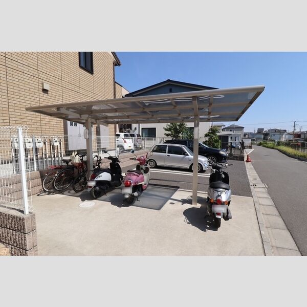 ツヴァイ 駐輪場