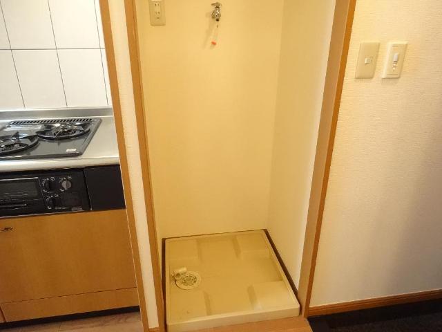 シェルル江北 室内洗濯機置場