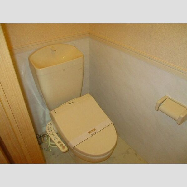 ヴェルデ コリーナ　弐番館202号室 温水洗浄暖房便座