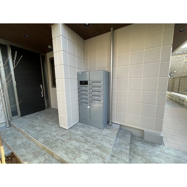 ハイツ下代田302号室 エントランス