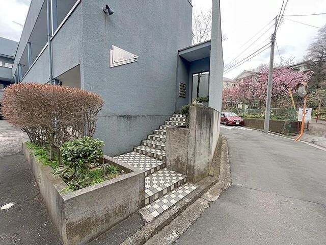 コンフォルト２３ エントランス