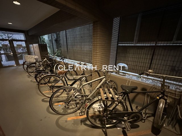 パレステュディオ新宿御苑前3階 屋内駐輪場