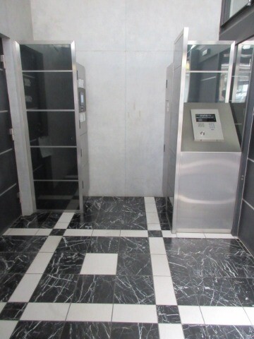 アクサス立川エルアール エントランス