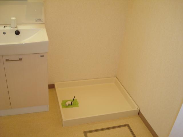 トゥ　ヴェール（Ｔout　Vert）103号室 洗濯機置場