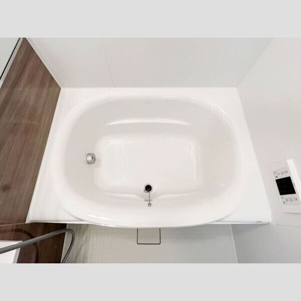 グラナーデ西瑞江105号室 浴槽