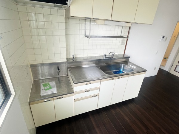 リエス清瀬旭が丘401号室 キッチン