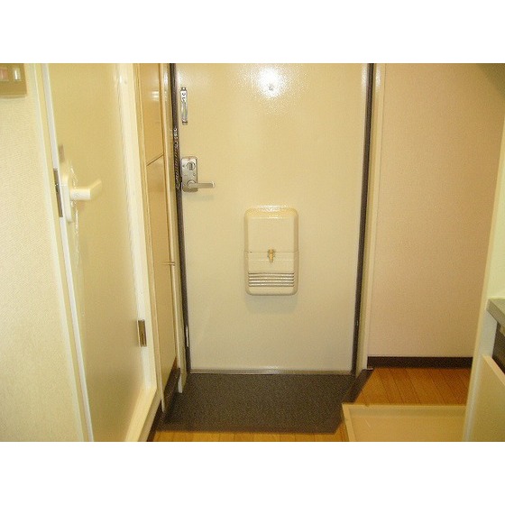 サニーハイム 玄関