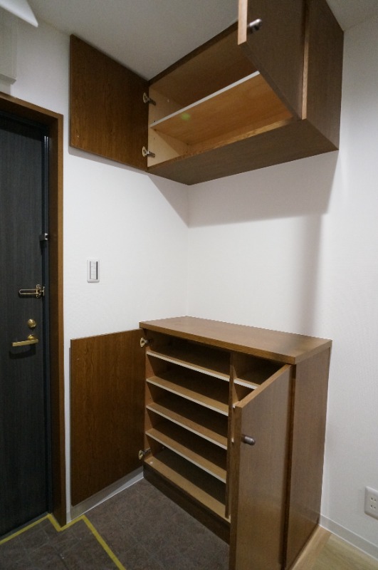 T’s garden横浜岸根公園1階 玄関