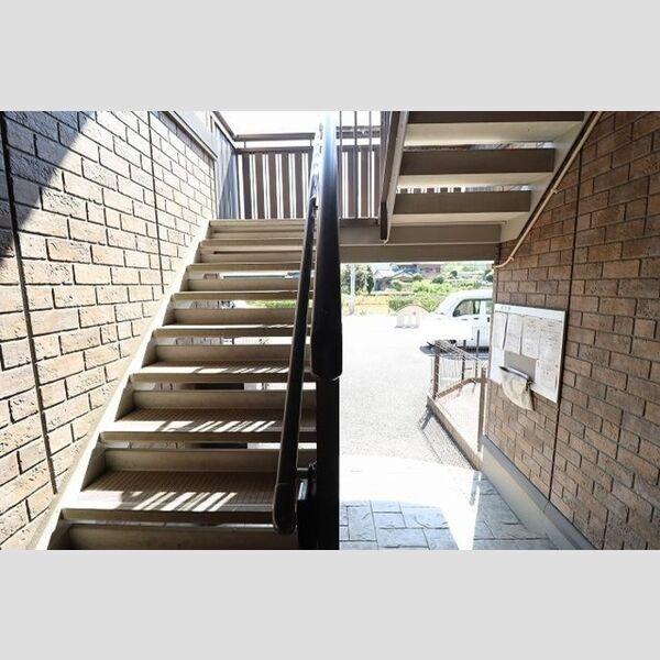 エスポワール　D 共用階段