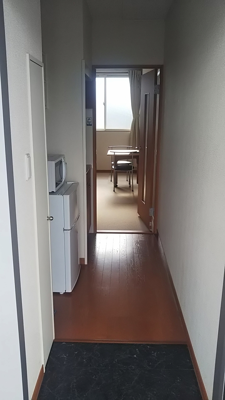 レオパレス君津ウェーブ105号室 玄関