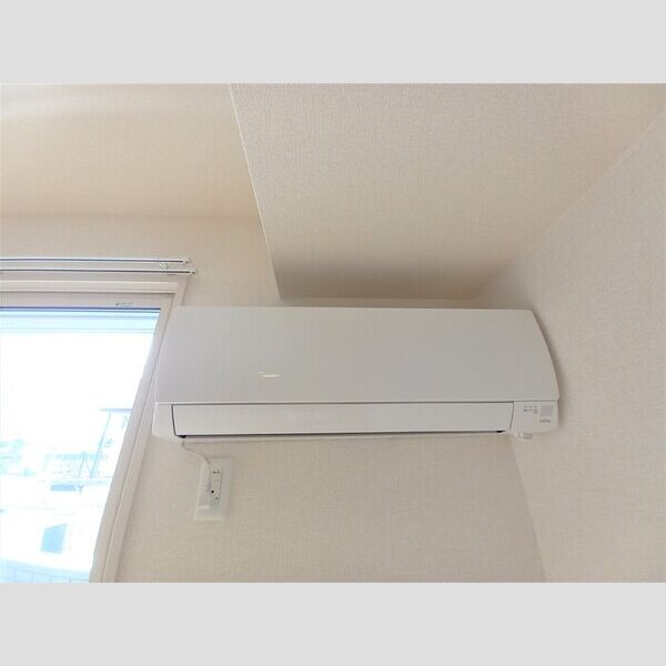 ロイヤルパレス　Ⅱ番館203号室 エアコン