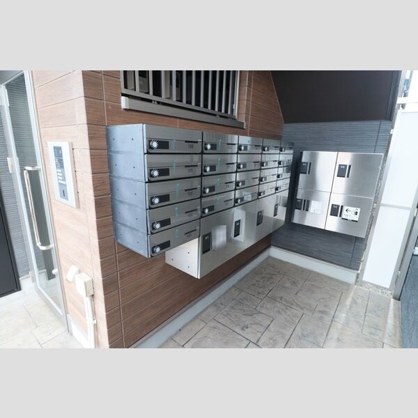 グレイスグリーンヒルズ108号室 集合ポスト・宅配BOX