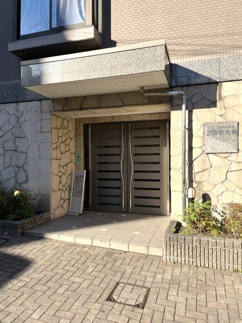 菱和パレス三田慶大前 エントランス