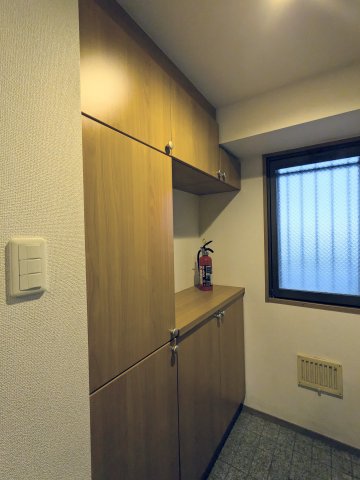 アソシエール溝の口1303号室 玄関