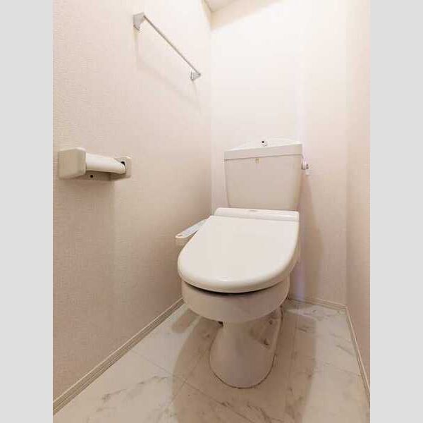 ソレアード　B102号室 トイレ